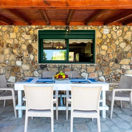 Aegean Retreat Willa *